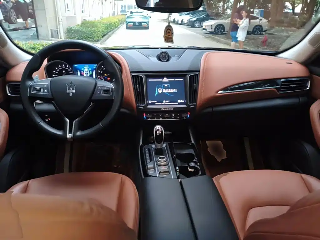 Maserati Levante — миниатюра 10
