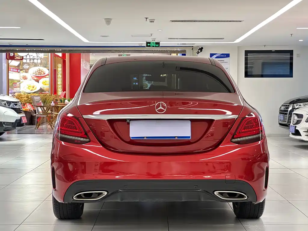 Mercedes-Benz C-Class — миниатюра 6