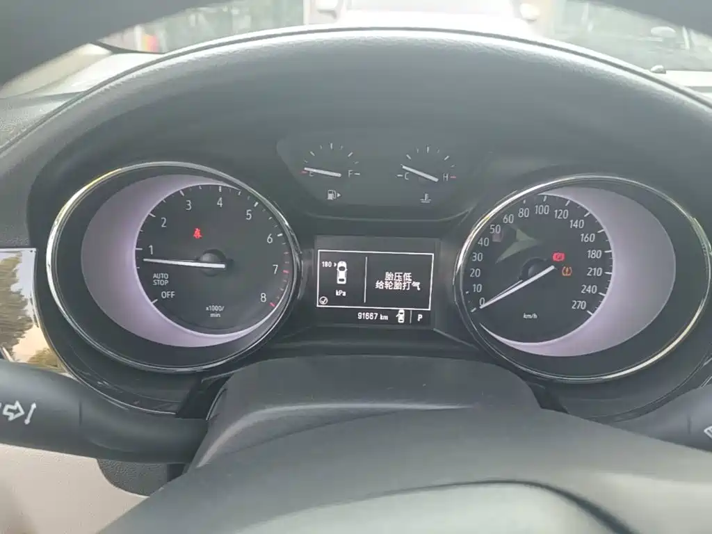Buick Verano — миниатюра 12