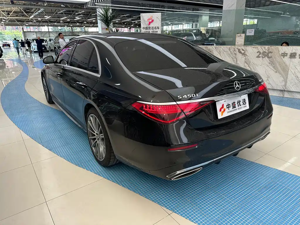 Mercedes-Benz S-Class — миниатюра 13