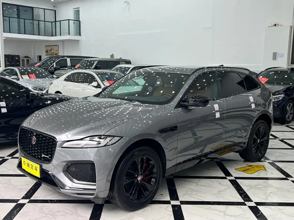 Jaguar F-PACE 2023