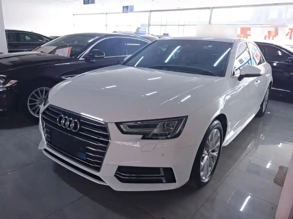 Audi A4L 2020