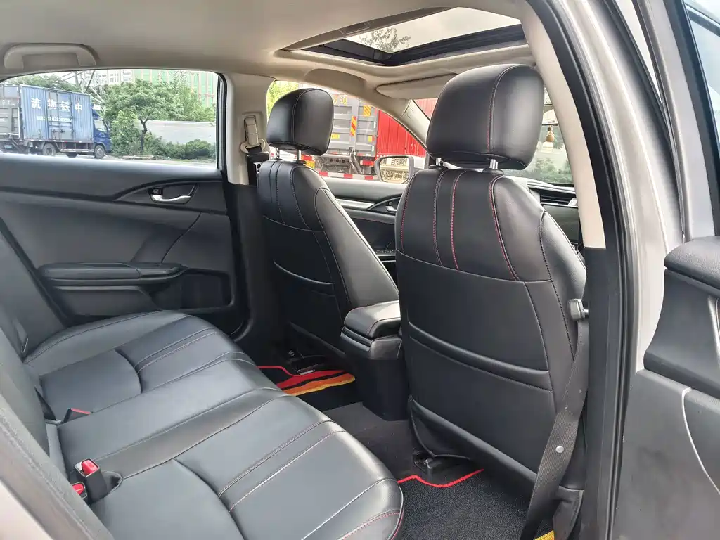Honda Civic — миниатюра 11