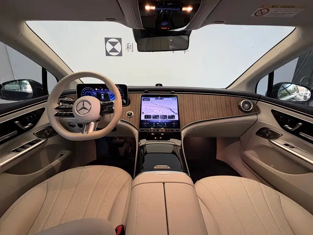 Mercedes-Benz EQE — миниатюра 13