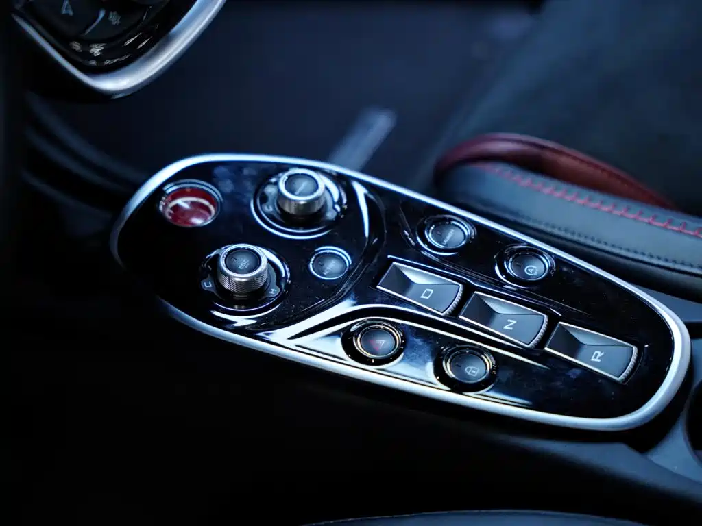 McLaren GT — миниатюра 17