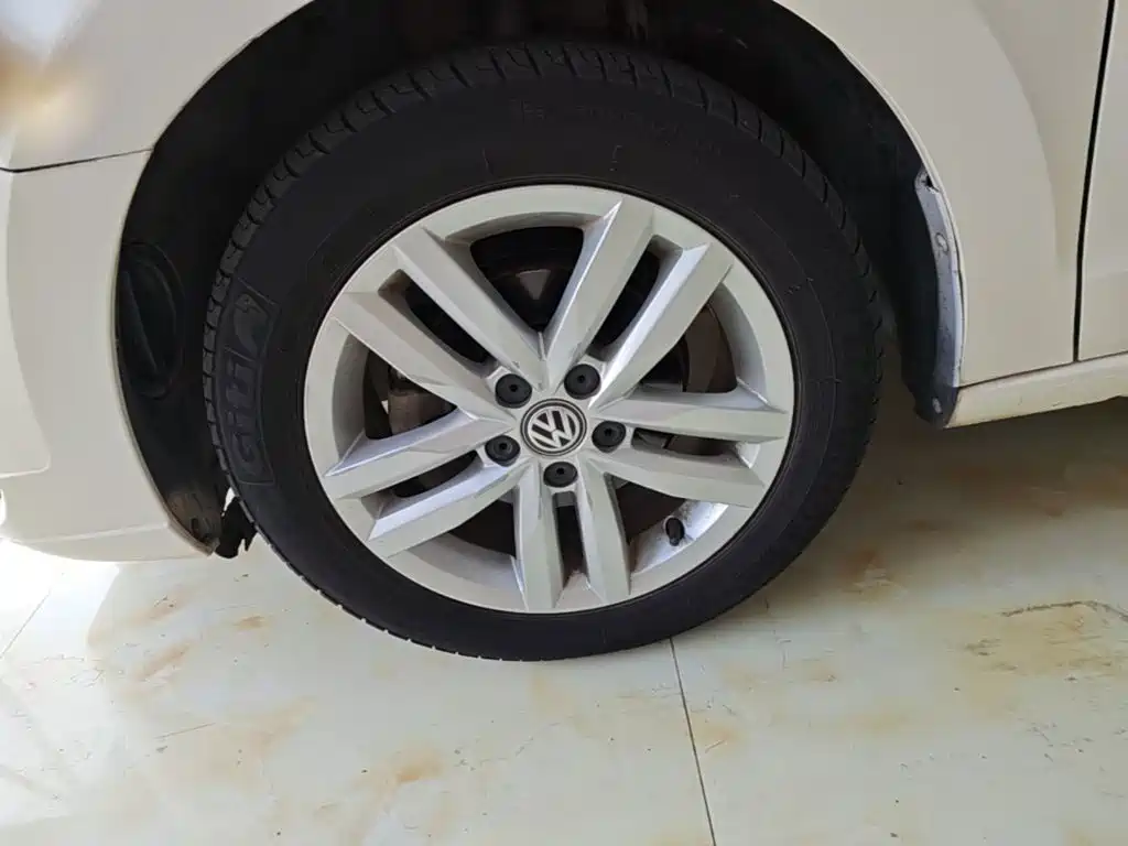 Volkswagen Jetta — миниатюра 23