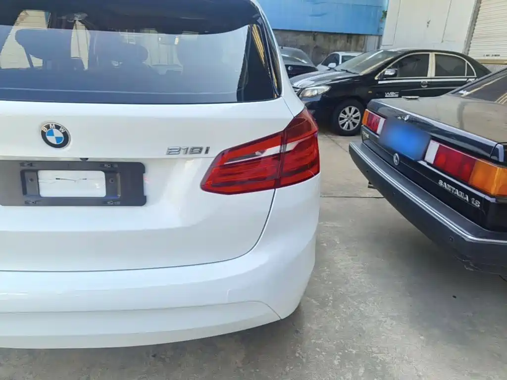 BMW 2 Series Active Tourer — миниатюра 8