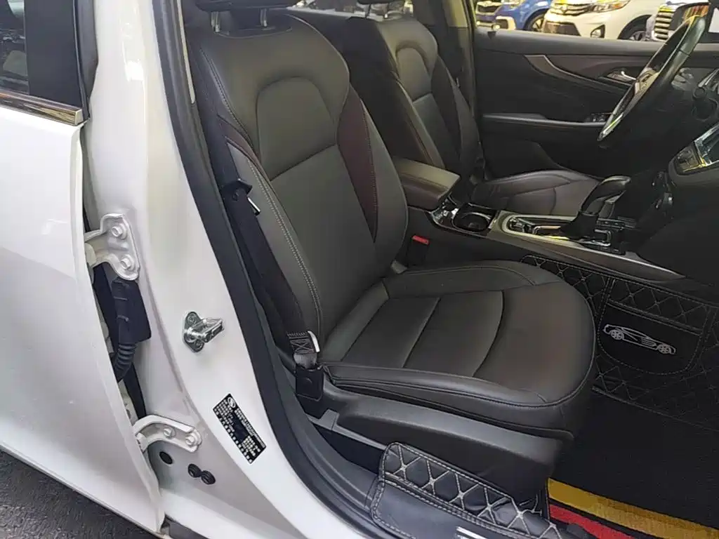 Chevrolet Malibu — миниатюра 25