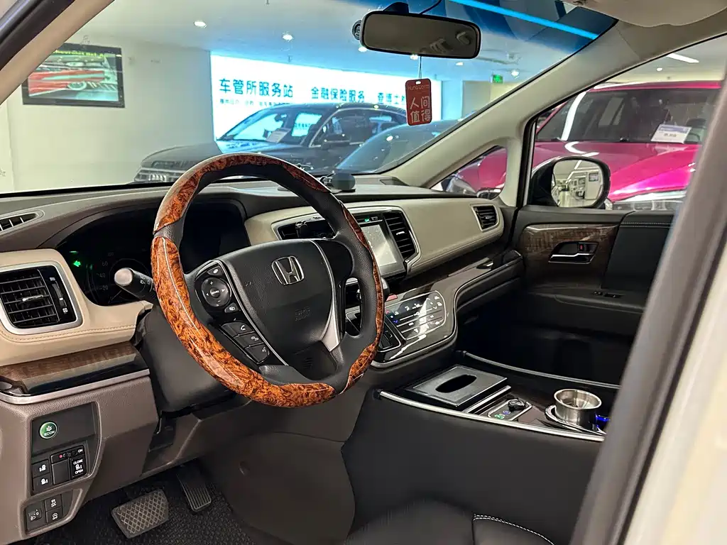 Honda Odyssey — миниатюра 9
