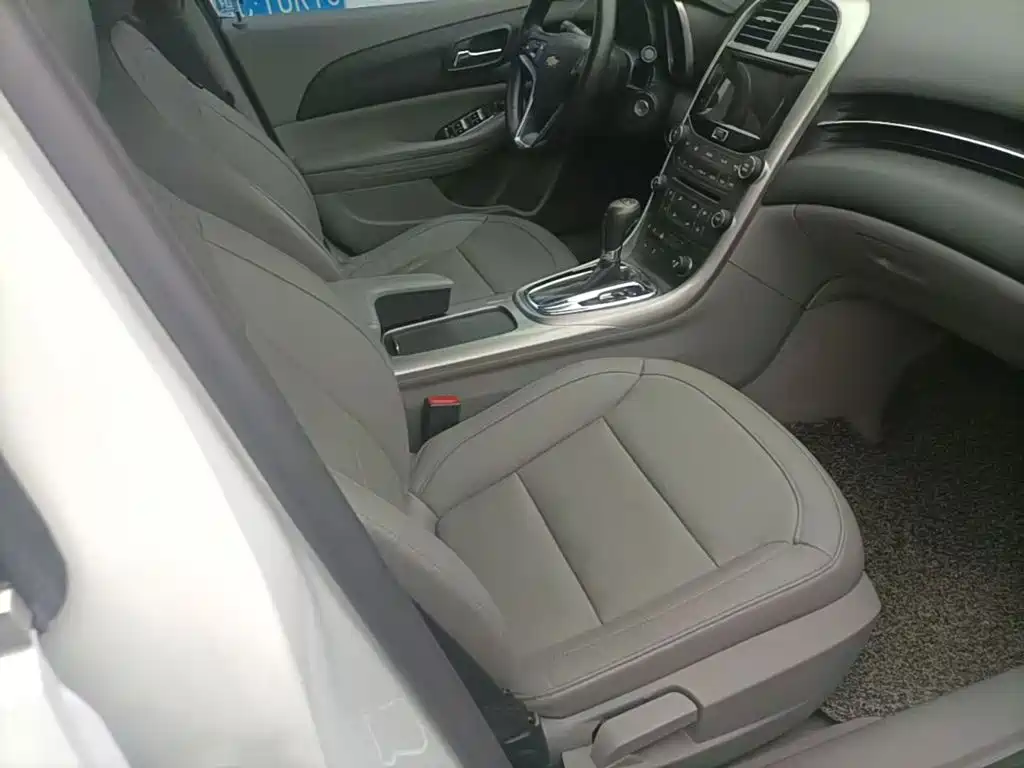 Chevrolet Malibu — миниатюра 25