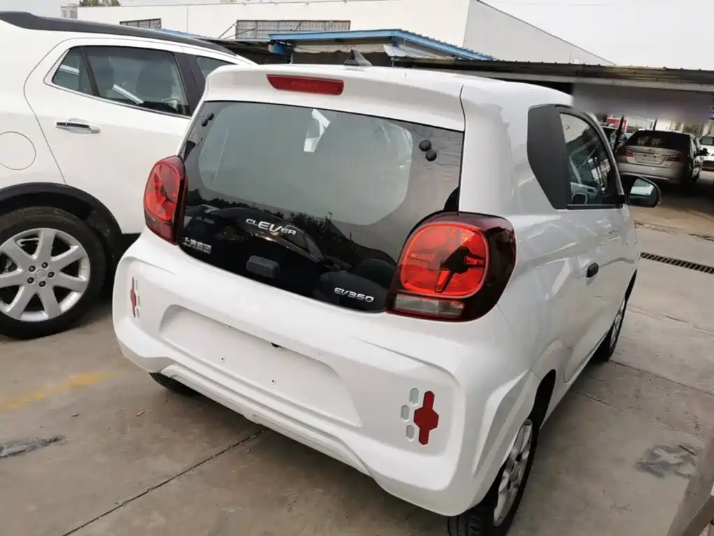 Roewe Clever — миниатюра 7