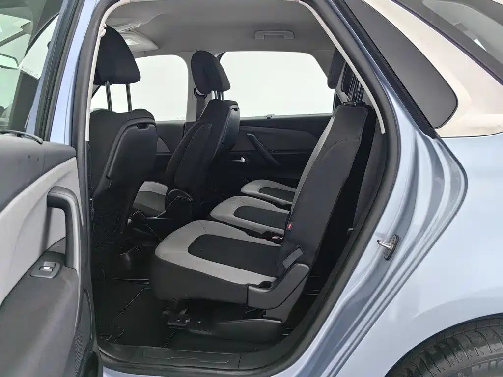 Citroen C4 Picasso — миниатюра 15
