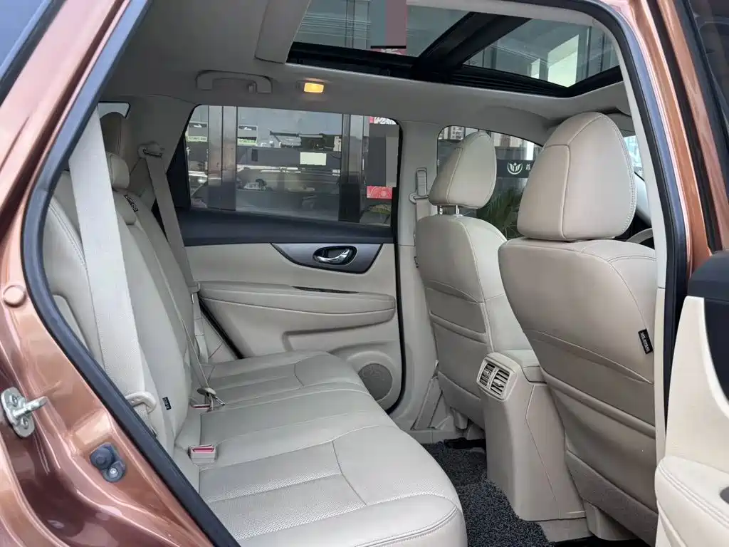 Nissan X-Trail — миниатюра 7