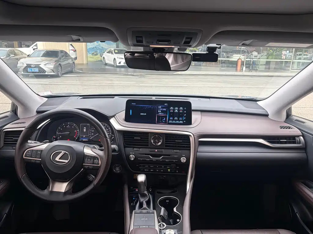 Lexus RX — миниатюра 5