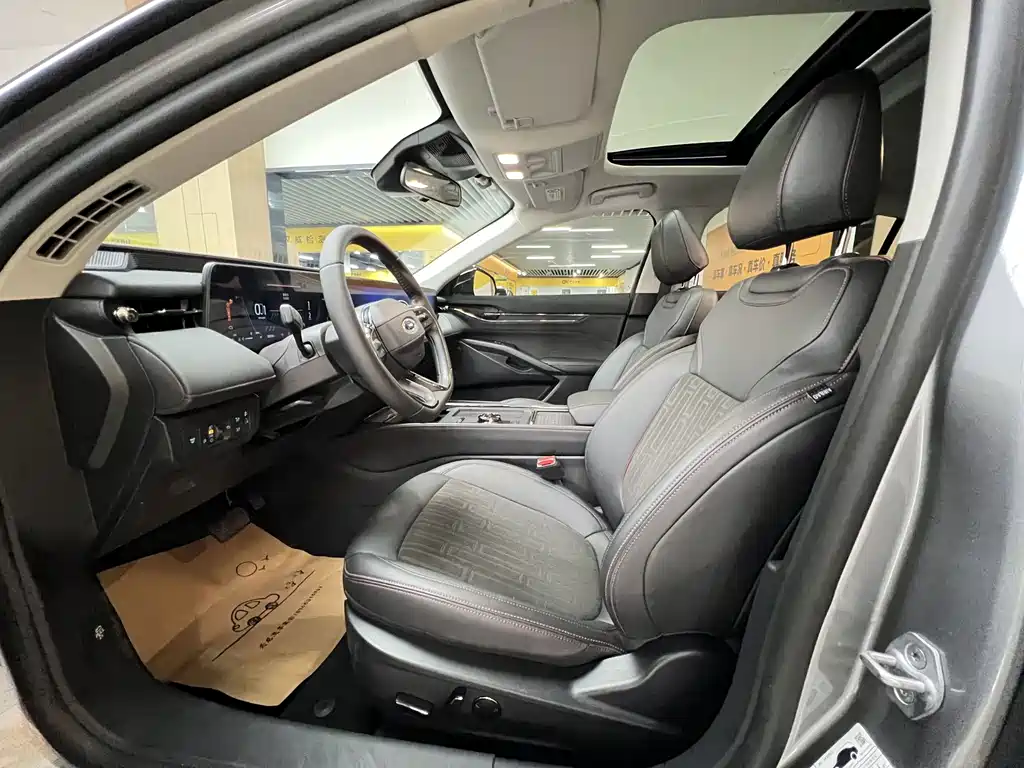 Ford Mondeo — миниатюра 8