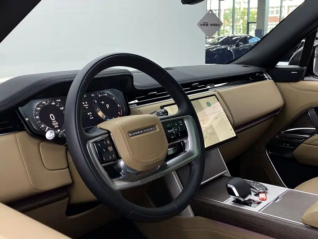 Land Rover Range Rover — миниатюра 12
