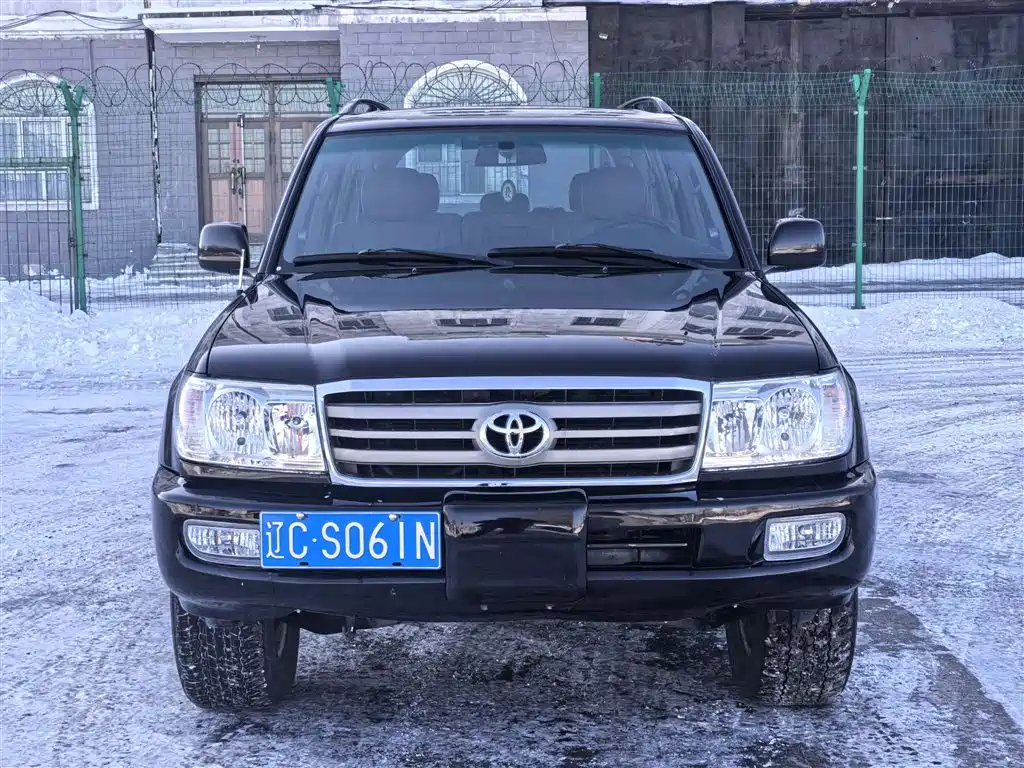 Toyota Land Cruiser 2005 4.7L AT VX-R Luxury DVD