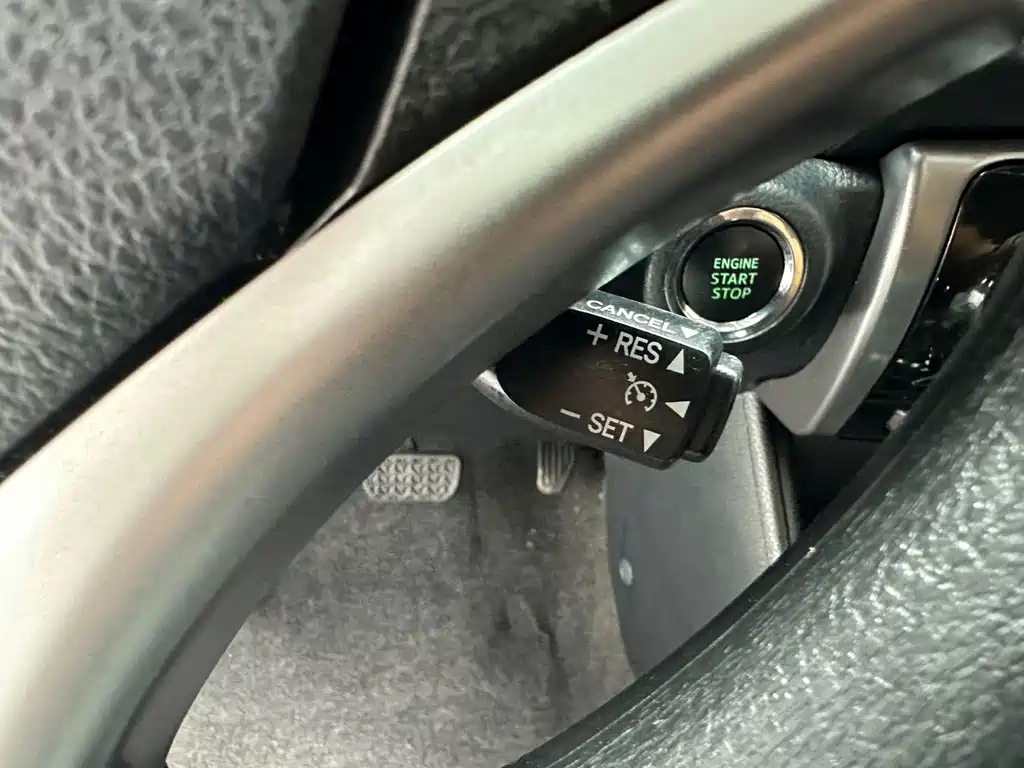 Toyota Yaris L — миниатюра 10