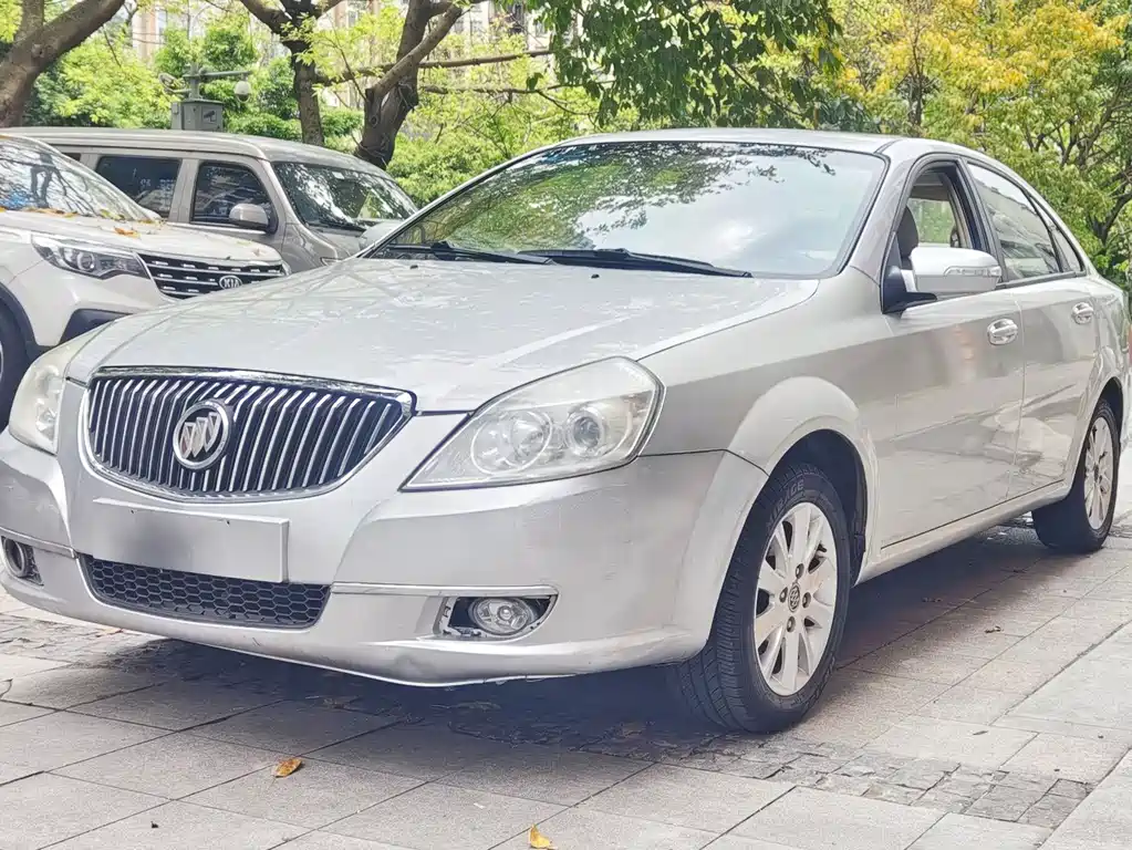 Buick Excelle 2012