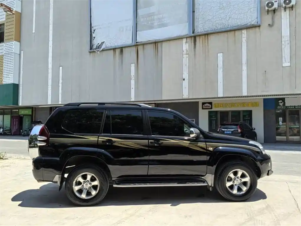 Toyota Land Cruiser Prado 2006 4.0L AT VX