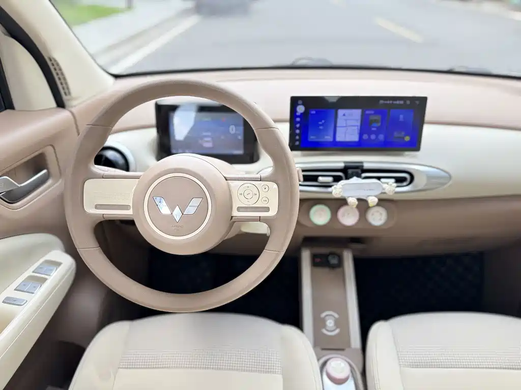 Wuling MINIEV — миниатюра 8