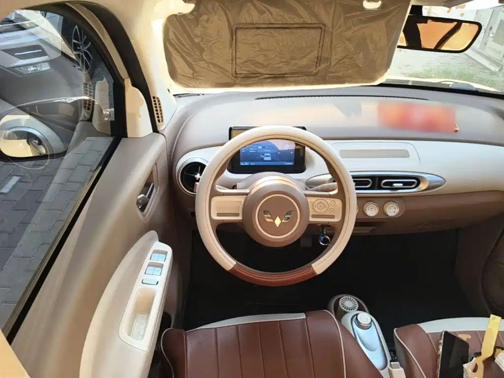 Wuling MINIEV — миниатюра 11