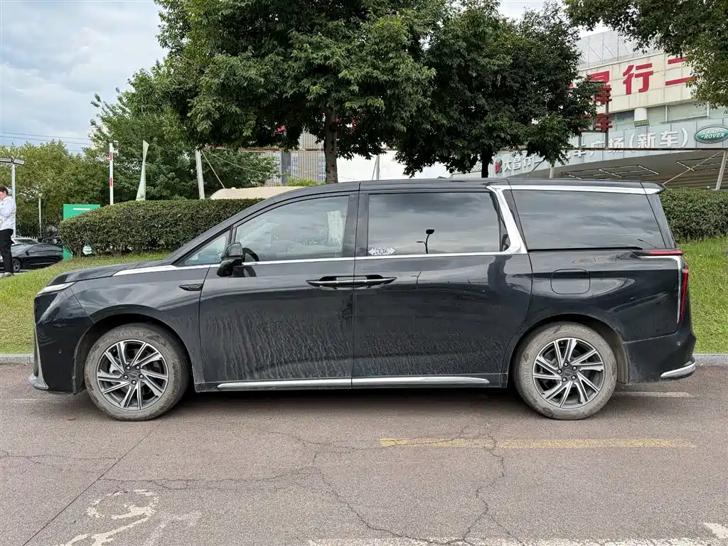 Maxus G90 2022 2.0T мест