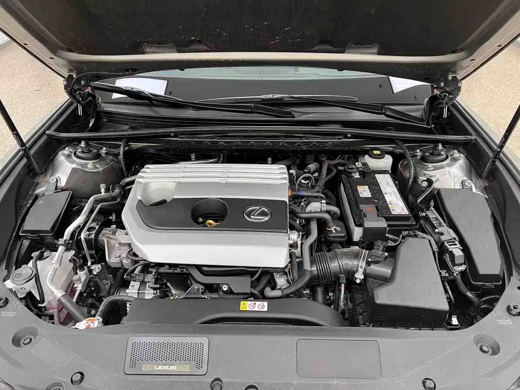 Lexus ES — миниатюра 25