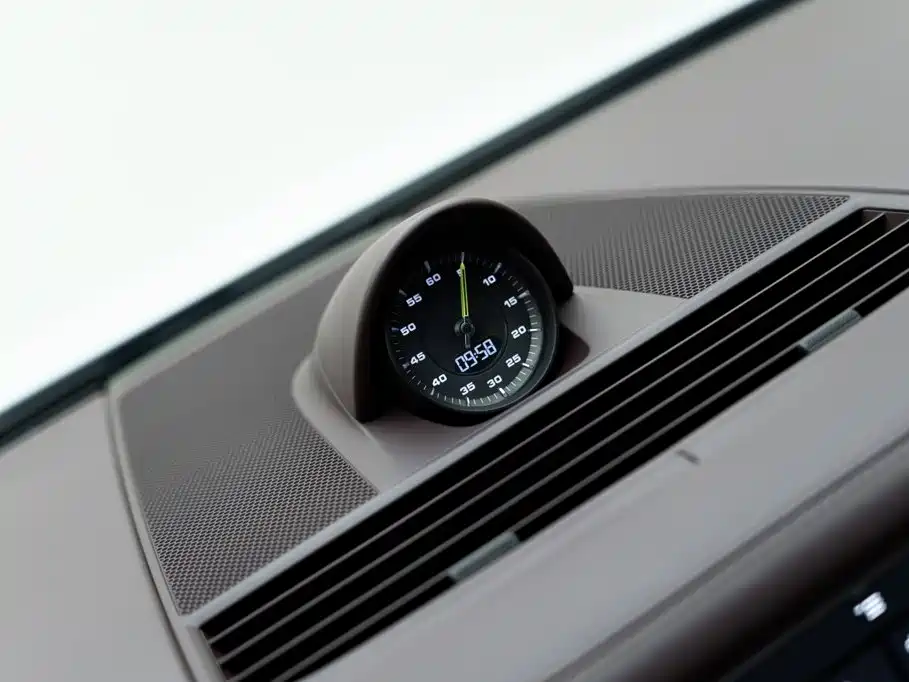 Porsche Panamera Hybrid — миниатюра 19