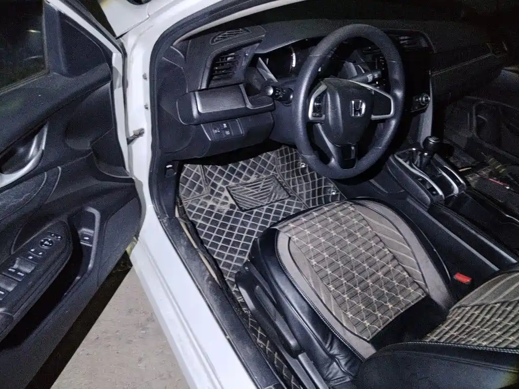 Honda Civic — миниатюра 12