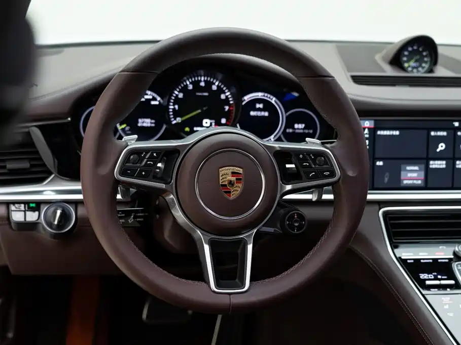 Porsche Panamera Hybrid — миниатюра 13