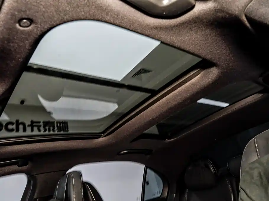 Mercedes-Benz C-Class — миниатюра 13