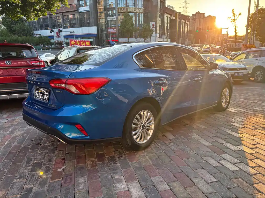 Ford Focus — миниатюра 6