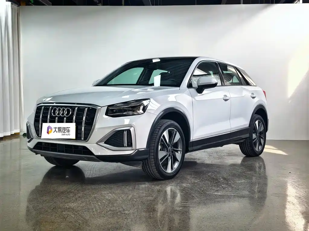 Audi Q2L 2024