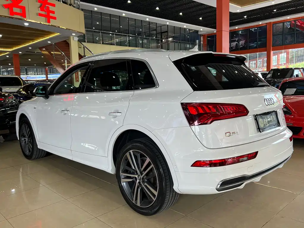 Audi Q5L 2020 40 TFSI Fashion