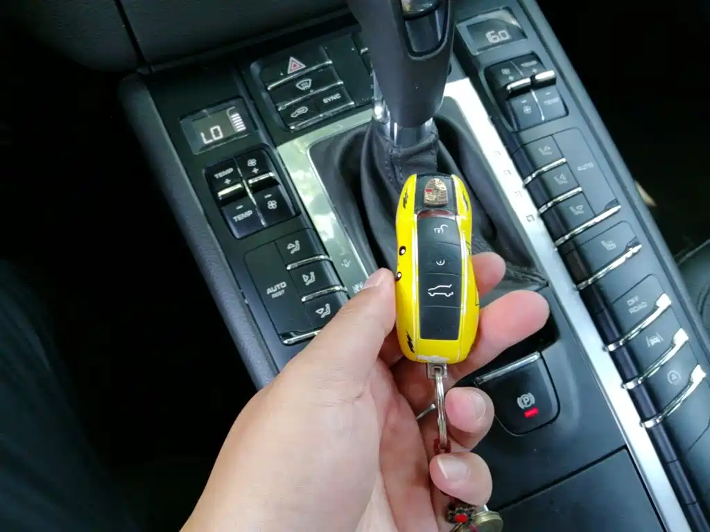 Porsche Macan — миниатюра 9