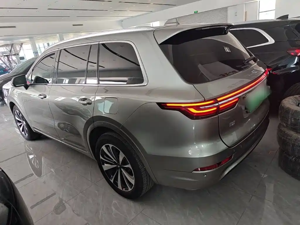 Li Auto ONE 2020 6 мест