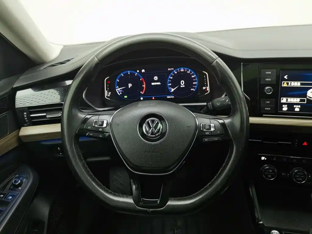 Volkswagen Passat — миниатюра 11