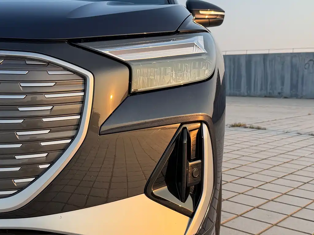 Audi Q4 e-tron — миниатюра 9