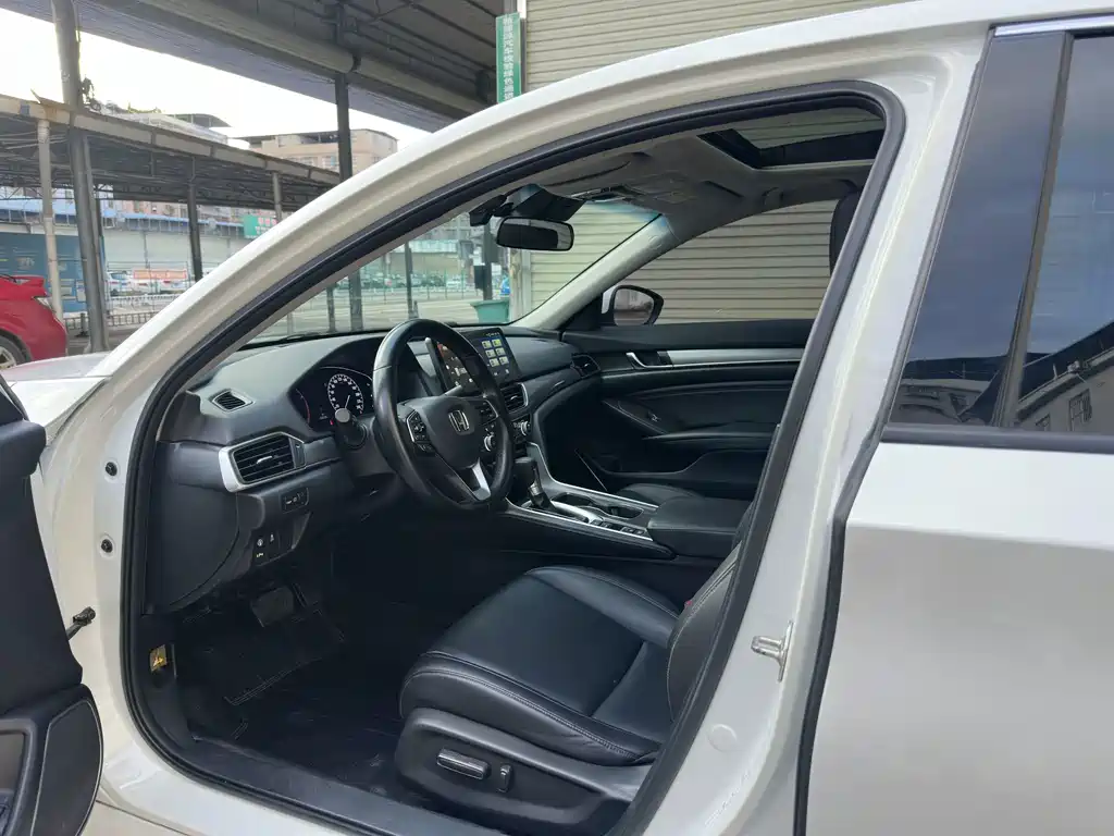 Honda Accord — миниатюра 8