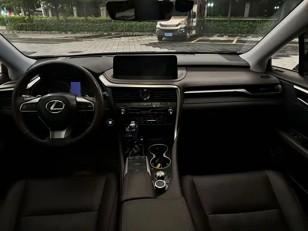 Lexus RX — миниатюра 6