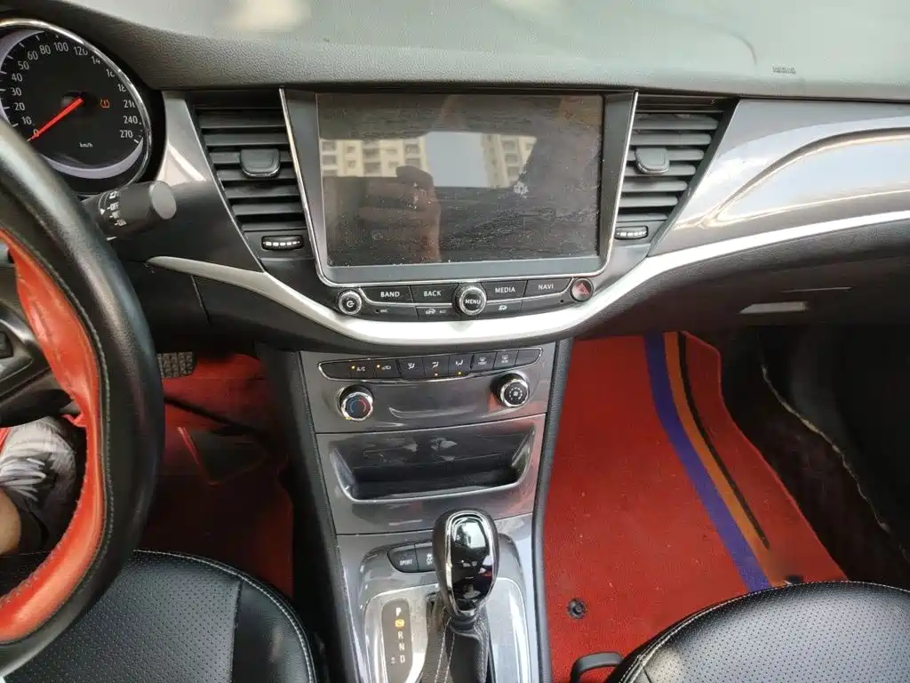 Buick Verano — миниатюра 6