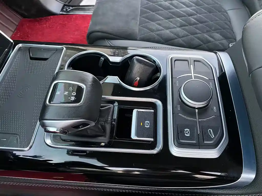Hongqi Hongqi HS7 — миниатюра 15