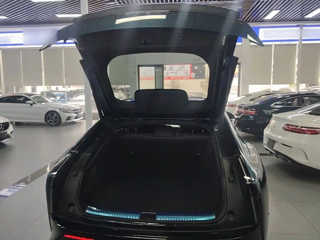 XPeng P7 — миниатюра 19