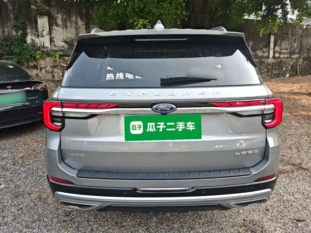 Ford Explorer — миниатюра 6