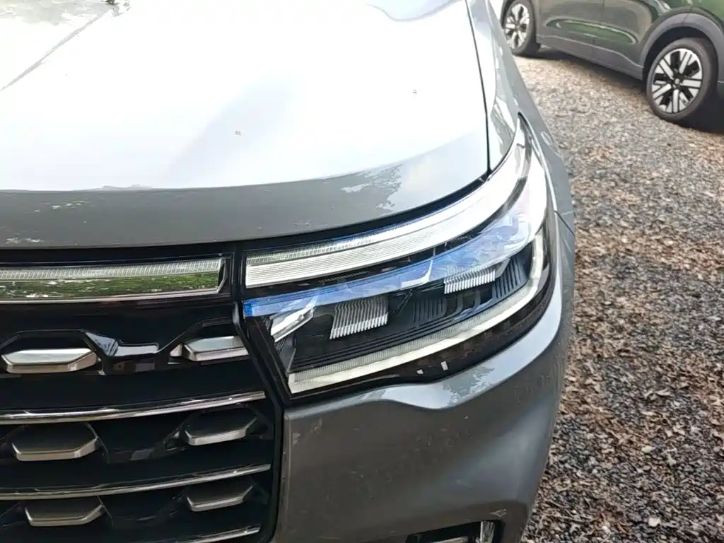 Ford Explorer — миниатюра 24