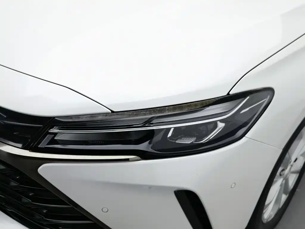 Chevrolet Monza — миниатюра 7