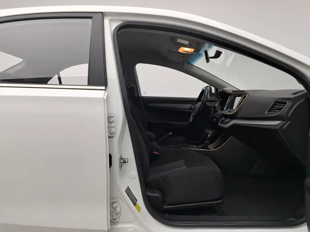 Roewe 360 — миниатюра 23