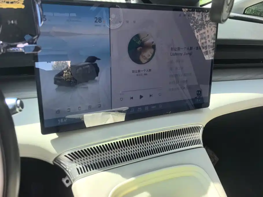 XPeng X9 — миниатюра 13