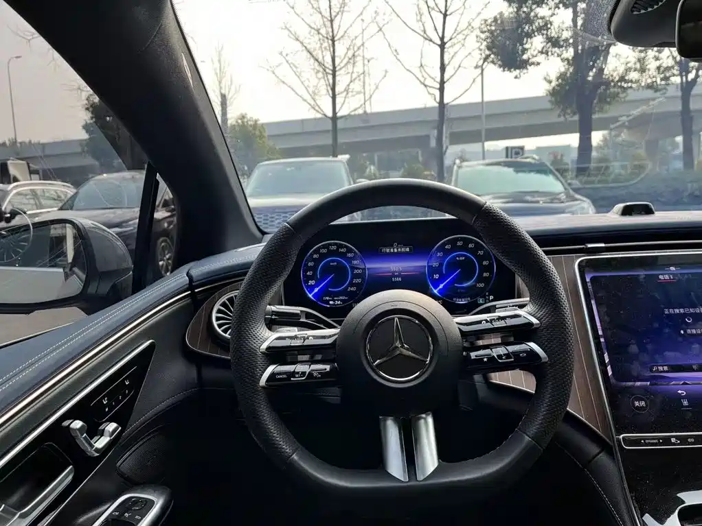 Mercedes-Benz EQE — миниатюра 15